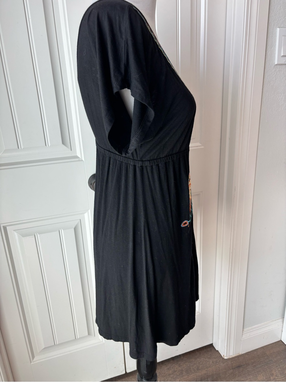 Black Embroidered V-Neck Mini Dress with Multicolor Floral Motif - Picture 6 of 8